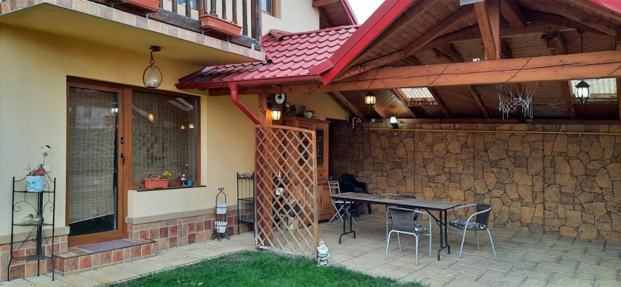 Hotel Bella Daria Câmpulung Zewnętrze zdjęcie